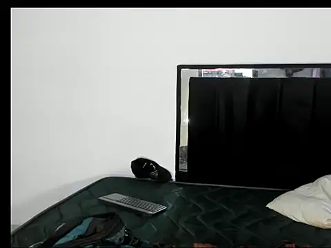 Sweet_couple79's cam snapshot