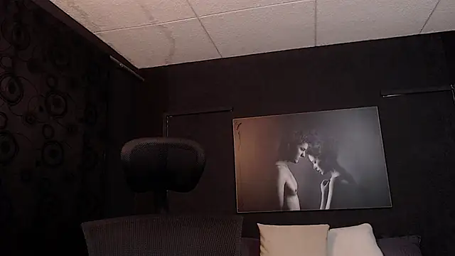 hat_guy01 live sex cam