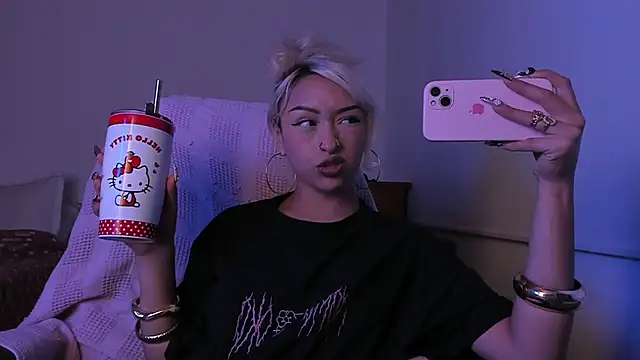 _AbbyIce's cam snapshot