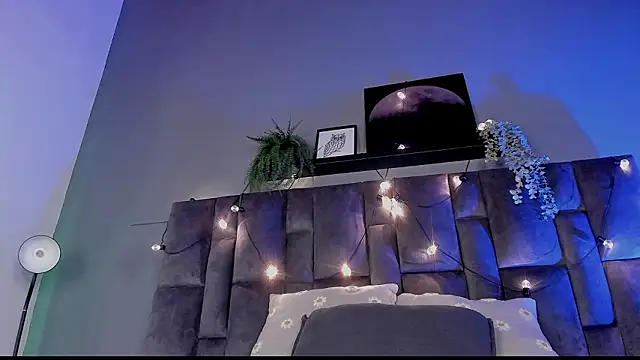 ParisFox_'s cam snapshot