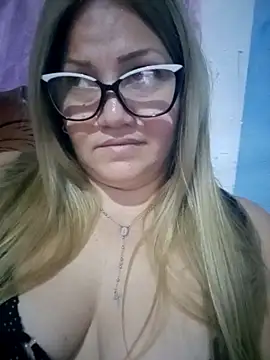 Carlotaazul's cam snapshot