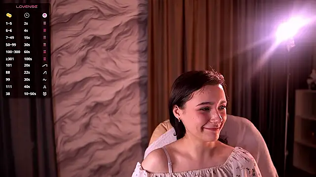 ElizabethMilller_'s cam snapshot