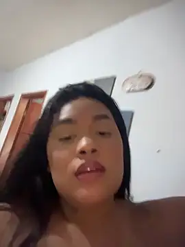 Latina_kiara's cam snapshot