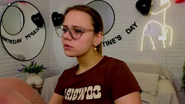 Wendy_D0ll's cam snapshot