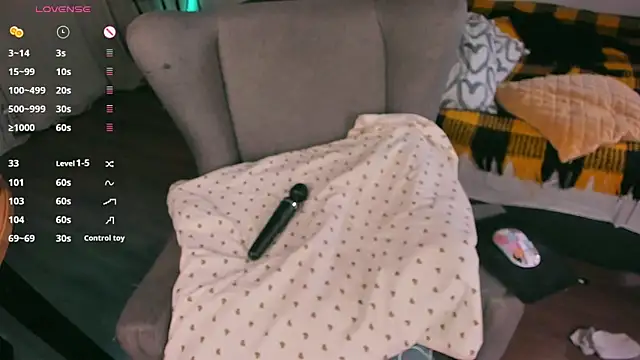 Alice_CutePerv's cam snapshot