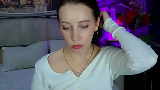 MonicaSweetx's cam snapshot