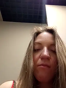 KattyLuuu live sex cam