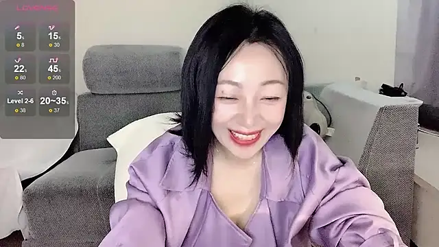 Sunny------ live sex cam