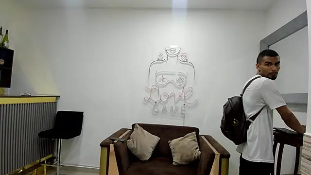 Rpoolrboy live sex cam