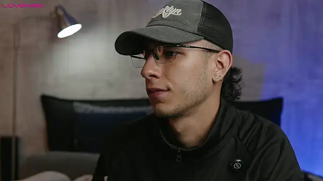 SymonPrince live sex cam