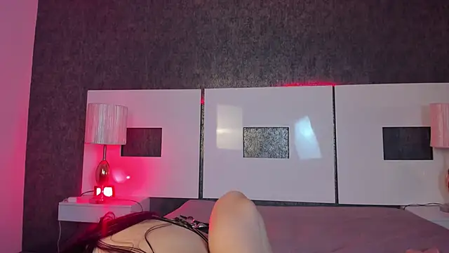 LilianFerrara's cam snapshot