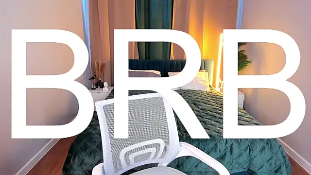 Julia_Anis's cam snapshot