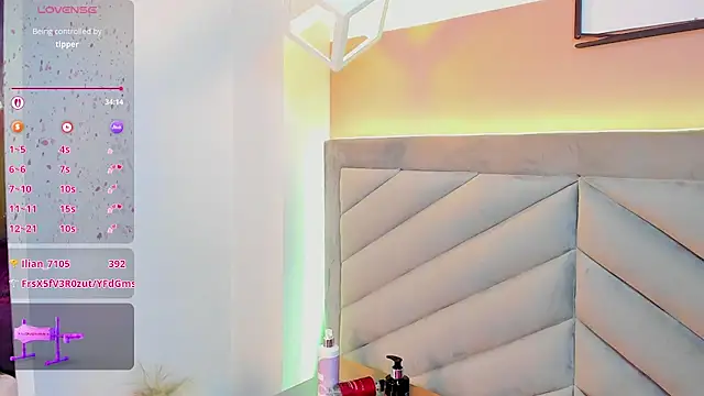 Mia_Valentine_ live sex cam