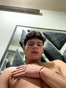 Andy12912 live sex cam