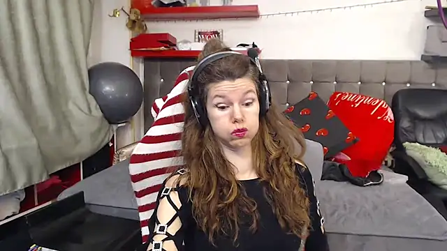 kellyterapy's cam snapshot