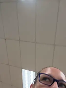 Lilbeezie81's cam snapshot