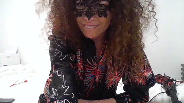 ZaraFoxxxx's cam snapshot