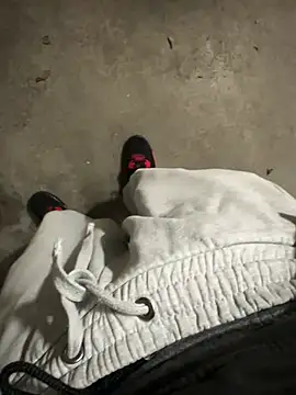 Albino1122 live sex cam