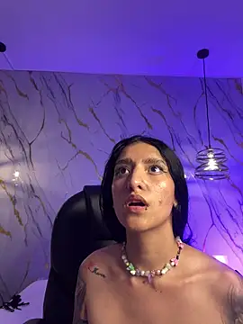 Scaarlettfox live sex cam