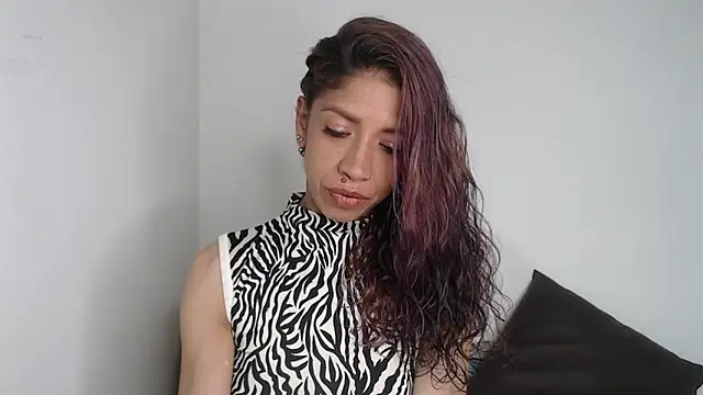 astrid_miller_1's cam snapshot