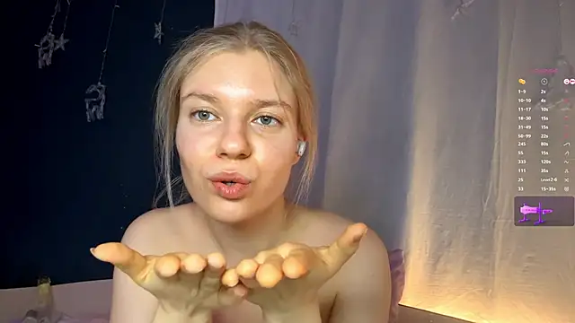 MaryjaneSpider live sex cam