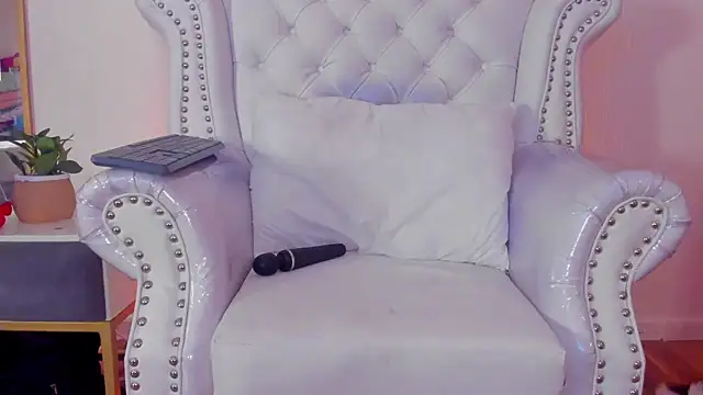 GabyPetit's cam snapshot