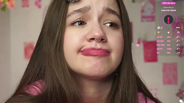 AmiLewis's cam snapshot