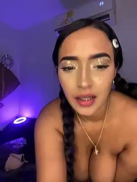 SaharQamar's cam snapshot