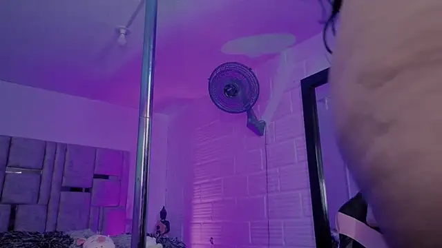 BonnieAnderson_'s cam snapshot