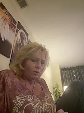 FireAfterDark's cam snapshot