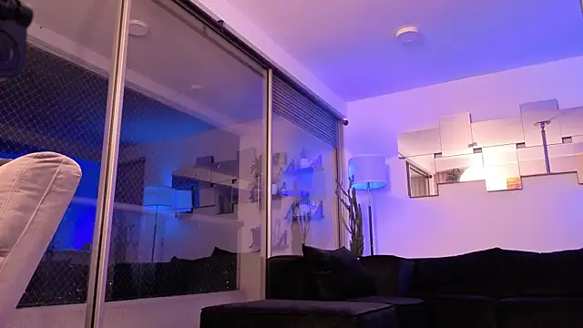 mandi4pole_ live sex cam