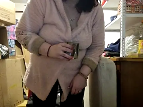 Samantha_Squirt@xh live sex cam