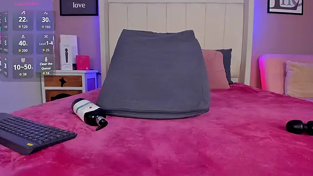 sarahyessica's cam snapshot