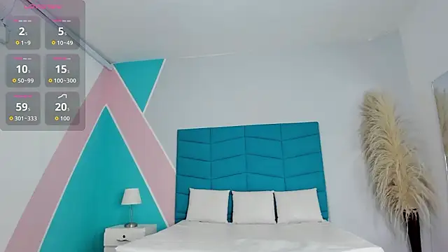 _victoria_collins_'s cam snapshot