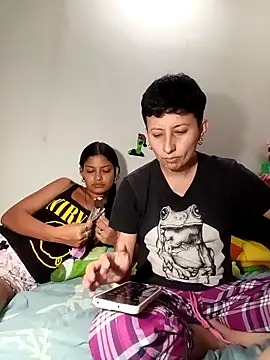 Mei_and_Gaby live sex cam