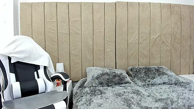 valery_slim18 live sex cam