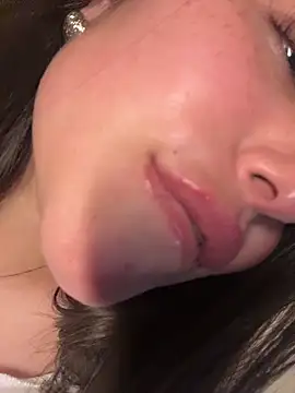 sukhakunis1 live sex cam