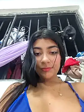 Sweed-virgin-pussy live sex cam