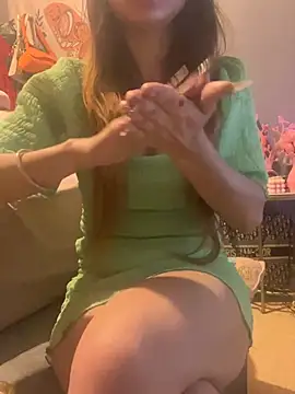 LaPetitechienne1's cam snapshot