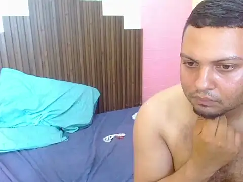 Eddie_And_Lana's cam snapshot