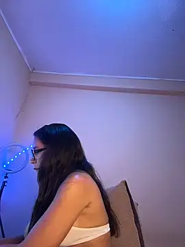 princesaliay's cam snapshot