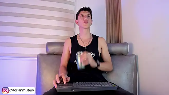 Dorianmistery2322_ live sex cam