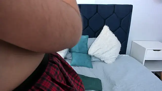 Annie_Thompson_'s cam snapshot