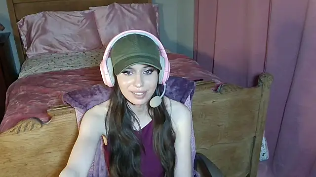 alisonfields's cam snapshot