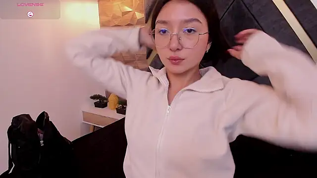 sydney_miller_'s cam snapshot