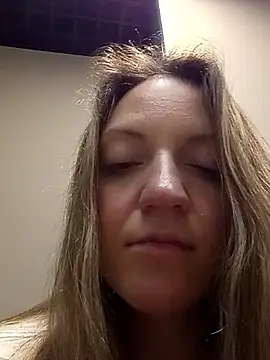 KattyLuuu live sex cam