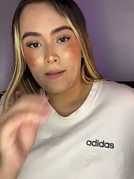 SophiaDiorxx's cam snapshot