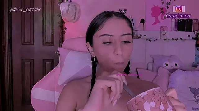 gabyye_capprins's cam snapshot