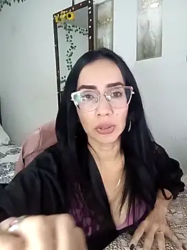 YaraDuartee's cam snapshot