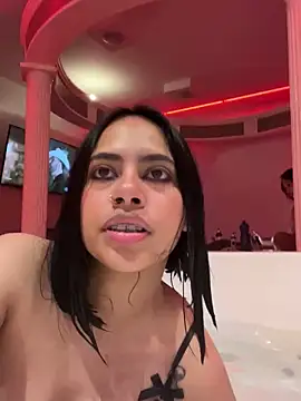 CarolinaRaven's cam snapshot